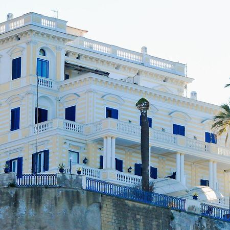 לינה וארוחת בוקר סורנטו La Terrazza 38 מראה חיצוני תמונה